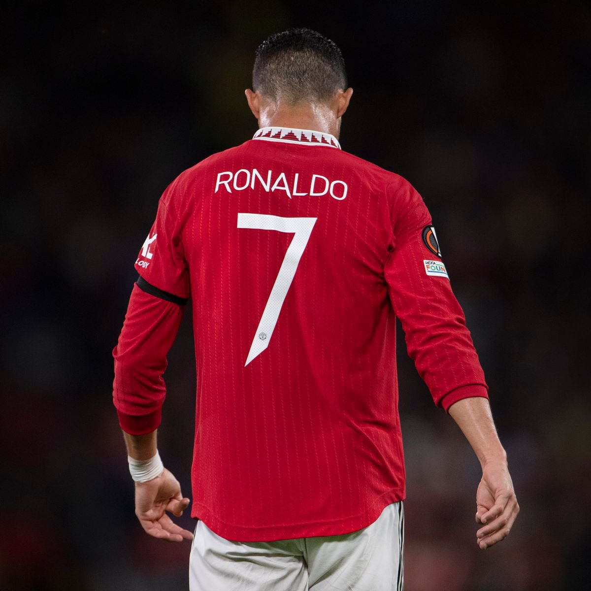 paisoltaram's tweet photo. Vou falar uma coisa que NINGUÉM aqui nessa rede social disse até agora:

Bela homenagem do Manchester United ao Cristiano Ronaldo nesse clássico contra o Liverpool.

Eterno ‘7’ 👏👏👏 https://t.co/zZu4Qo8F8M