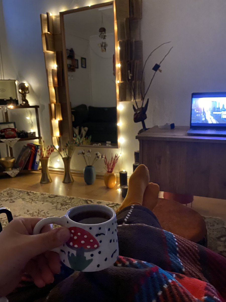 artphotokiller's tweet photo. Hayallerimdeki değil ama ona çok yakınsın❤️ #artoffice https://t.co/q1qvA1w8JI
