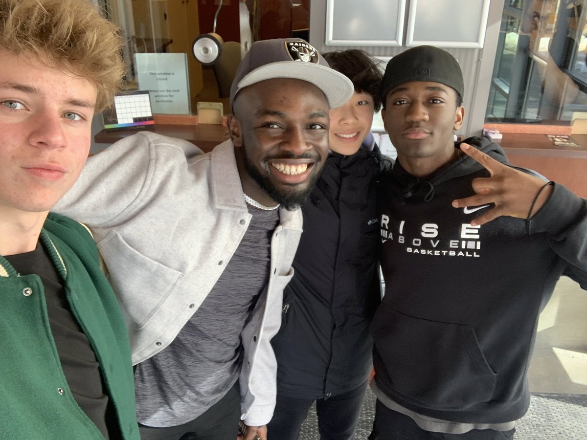 adeoluwamusic's tweet photo. it was really great to be able to perform for, and connect with such a fun crowd!
here’s to more fun shows in fun cities!
#showsinsaskatoon #livebandsinsaskatoon #livemusic #blackjoy #ADESWM https://t.co/FncGxmiNeF