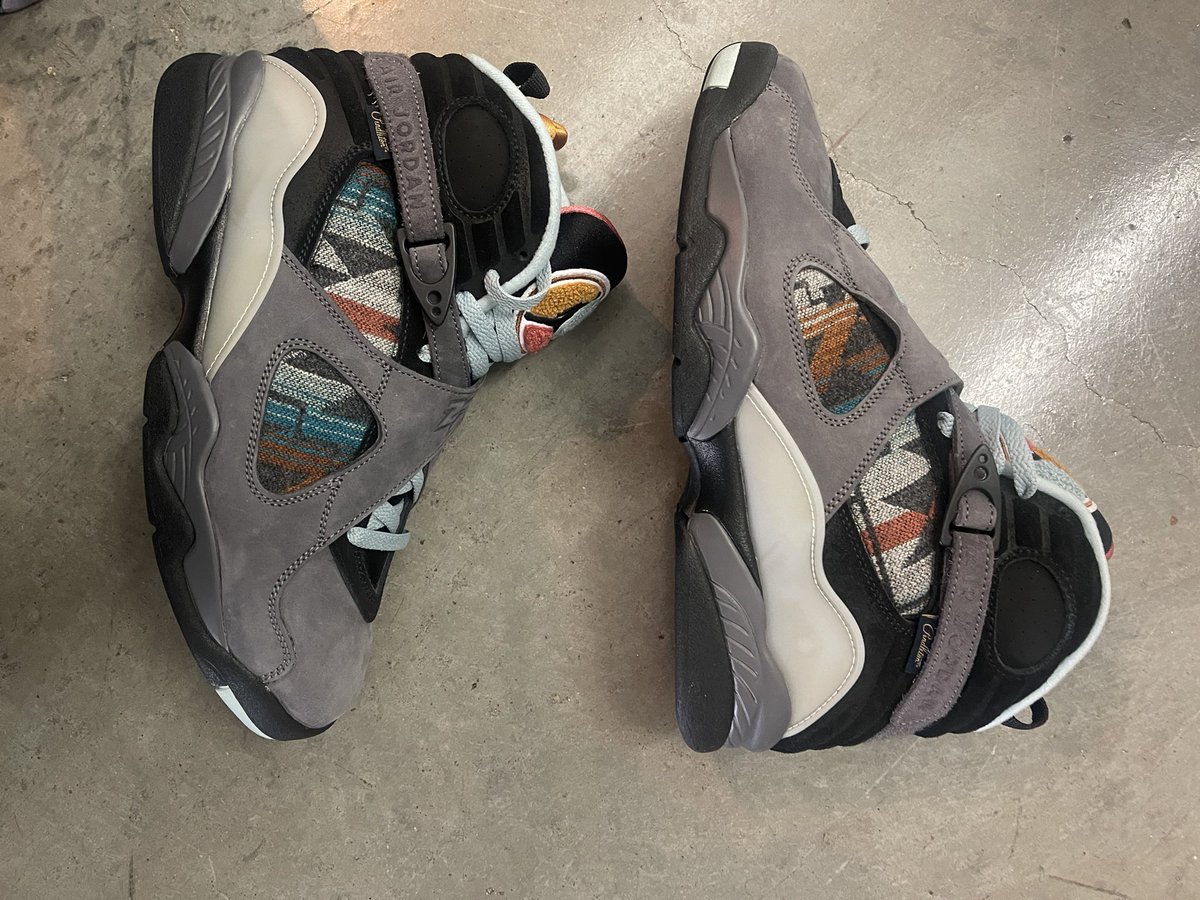 p_kicks23's tweet photo. @SellKicksSunday #size10M $165+ shipping https://t.co/FhSKexAHVU