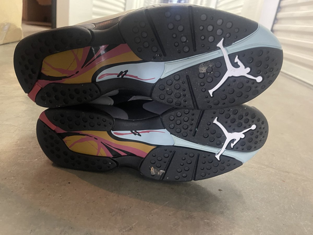 p_kicks23's tweet photo. @SellKicksSunday #size10M $165+ shipping https://t.co/FhSKexAHVU
