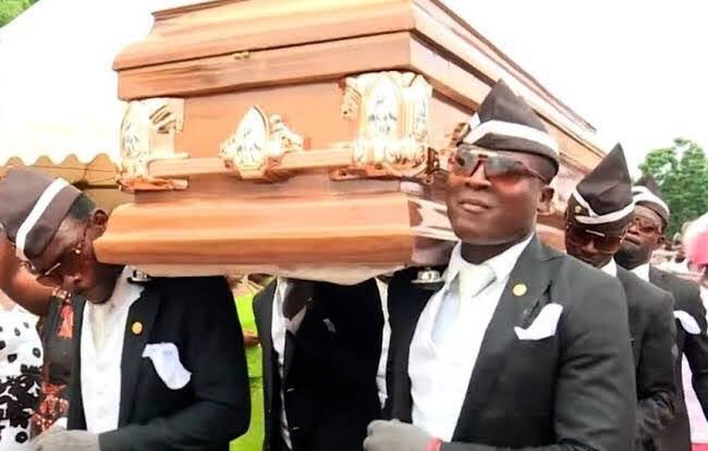 Chukka_Oscar's tweet photo. This game is the funeral of the “8-2” banter🥲
#COYG #TOPOFTHELEAGUE #ARSENAL #ARSBOU #LIVMUN #PLFANS #EPL #PREMIERLEAGUE #EIGHTTWO #SEVENZERO https://t.co/ykPClISYPC