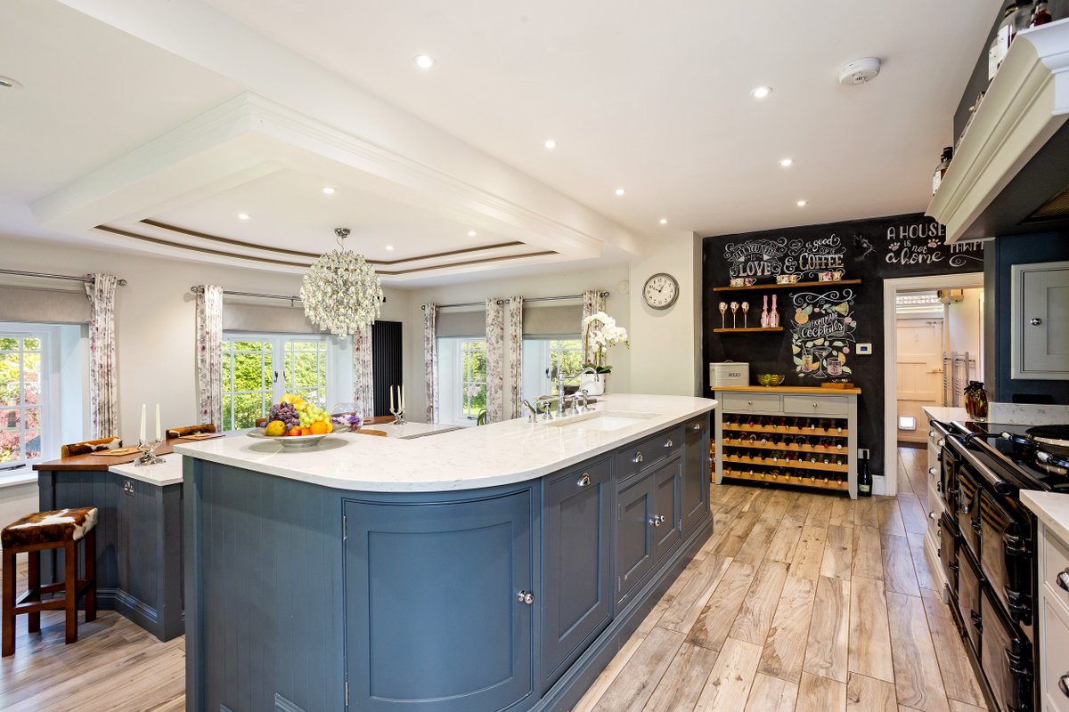 Savills's tweet photo. "I had the pleasure of selling this home to the current owner and seeing how they have transformed and lifted the accommodation to another level took my breath away."
David Wild, property agent.
Explore more of this #beautifulproperty ➡️ https://t.co/whQ28QsN9t https://t.co/GOyI0mpDyZ