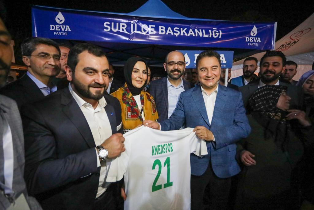 Beyaz Toroslarınızı da Yeşilinizi de Yeneceğiz! #Amedspor
 
📍 Diyarbakır Sur
<a href="/alibabacan/">Ali Babacan</a> @sadrettintosnlu💚♥️✌️

 #Amedsporyalnızdeğildir
