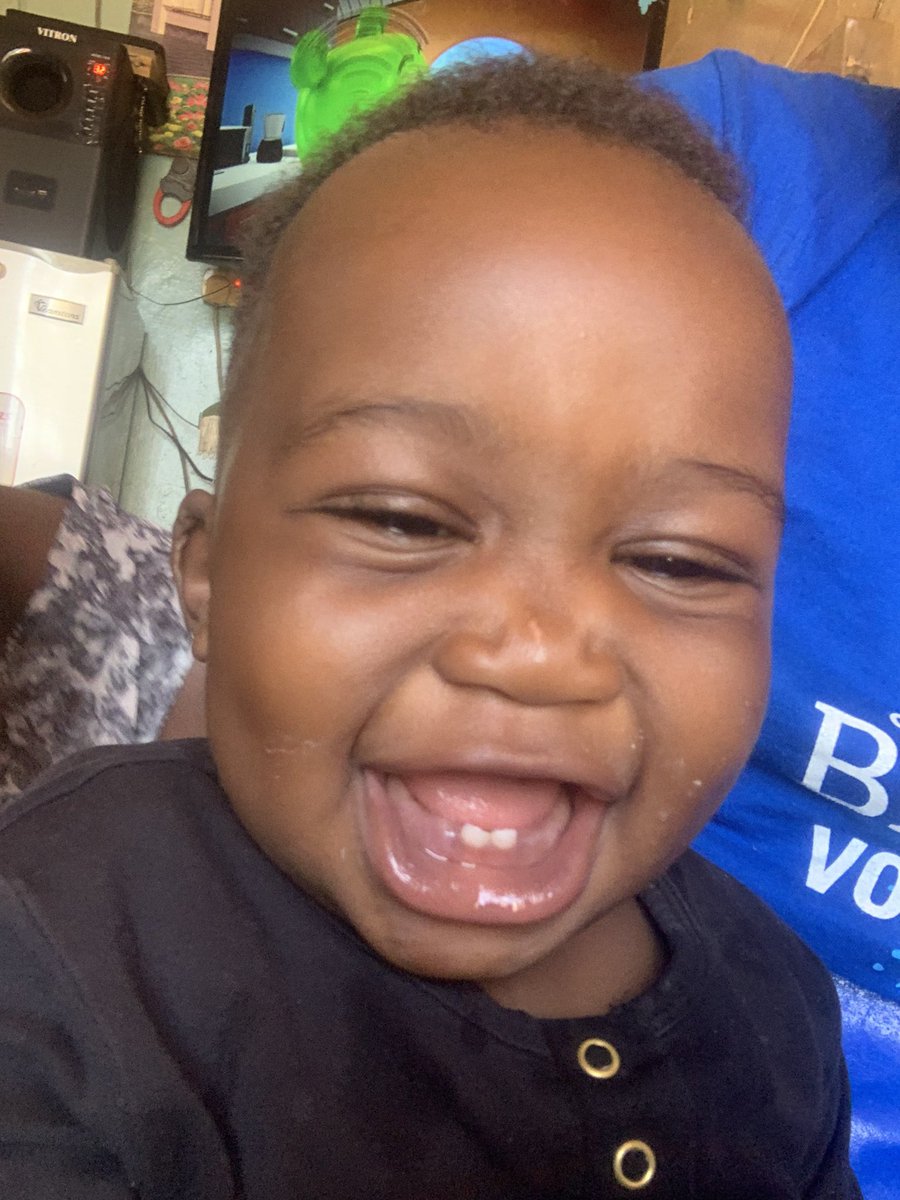 Me checking results for Liverpool vs Man U. #manchester #Liverpool #sports #Chelsea <a href="/AustinMungai6/">Austin</a>
