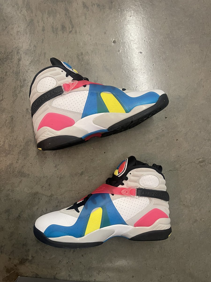p_kicks23's tweet photo. @SellKicksSunday #size10M $120 + shipping https://t.co/nJXtB8cX98