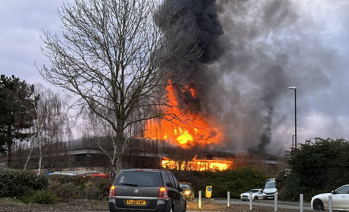 Very sad to see the Sungard Disaster Recoverybuilding up in flames tonight in #Coventry 😔 

Spent many days in that building planning for IT system recovery in the event of a fire…  😬 

<a href="/live_coventry/">CoventryLive</a>