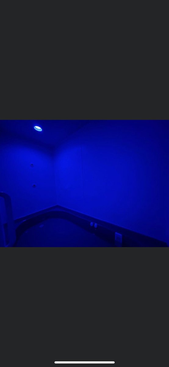 FudgeBitz's tweet image. Deprivation floatation therapy.