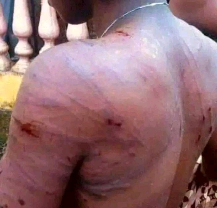 ፍትህ ለጉራጌ ህዝብ 

✔️ ህዝብ ይደመጥ
✔️ መንግስታዊ ሽብር ይቁም
✔️ የህሊና እስረኞች ይፈቱ 
✔️ ህገመንግስቱ ይከበር

            ጉ  ራ  ጌ   ክ  ል  ል    ነው  ።