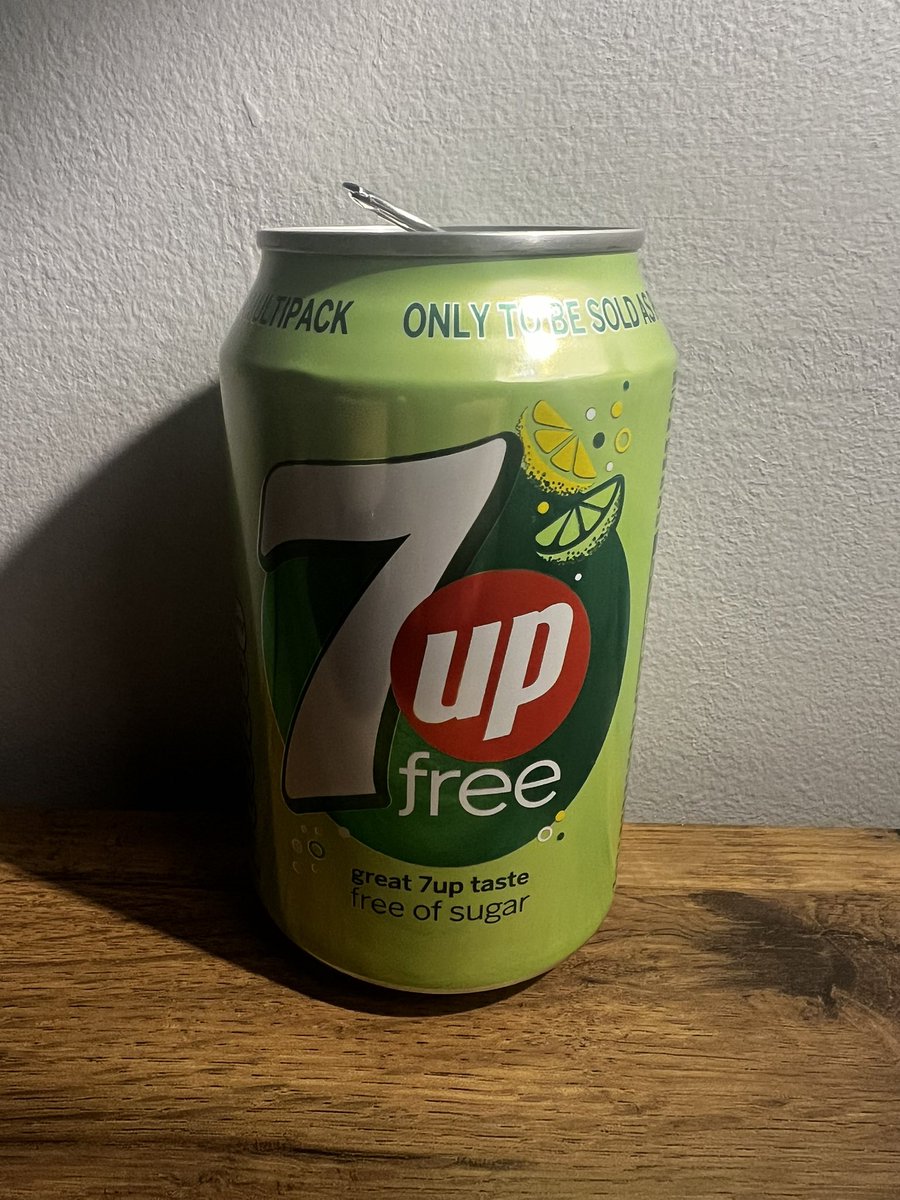 ClarkyPR23's tweet photo. Drink of the day ⚽️⚽️⚽️⚽️⚽️⚽️⚽️❤️ https://t.co/kZpcWHPGaM