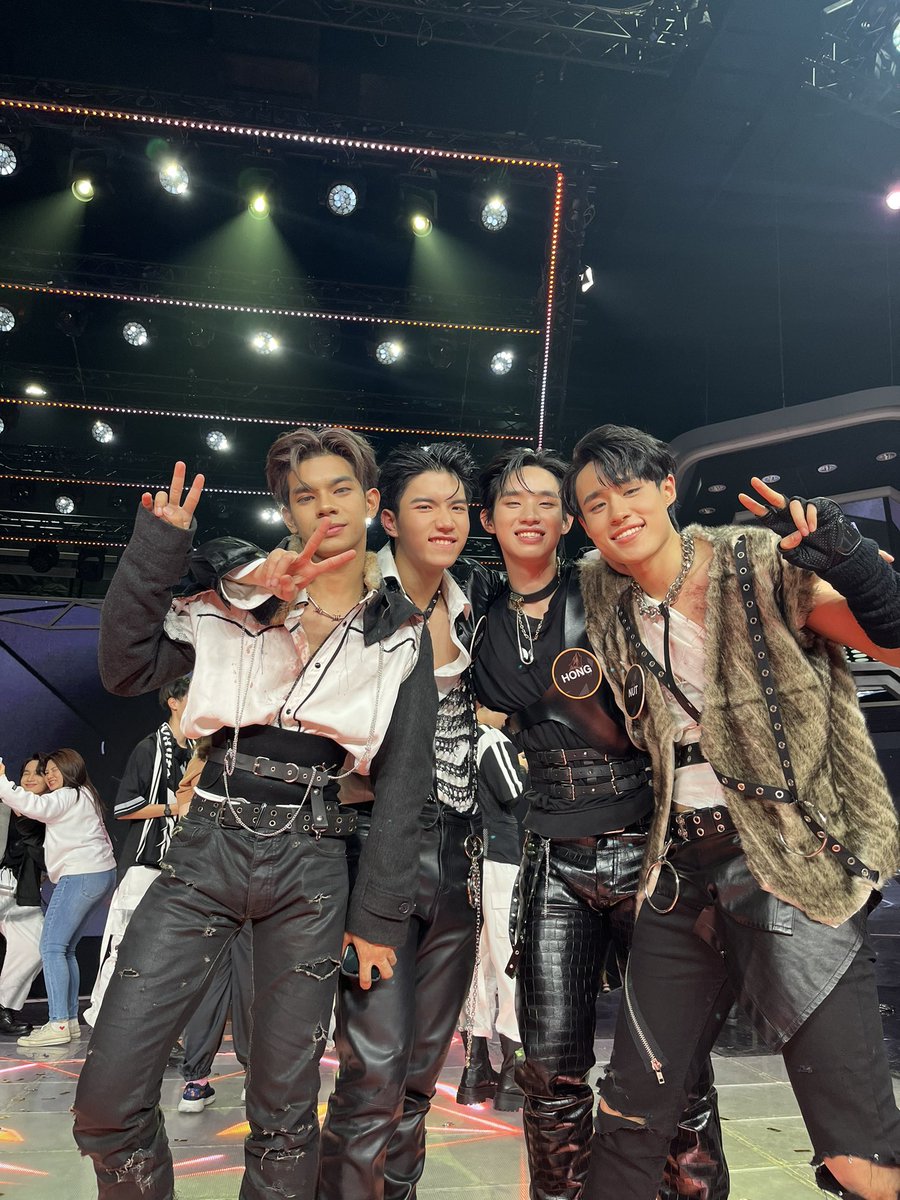 keenkeno_sp's tweet image. Love u guys ส่งน้องนัทน้องฮงถึงฝันและ😘 
ปล. พี่เดียวเก่งมาก 👍🏻
#ProjectAlphaTHFinalEP 
#ProjectAlphaTH #GMMTV