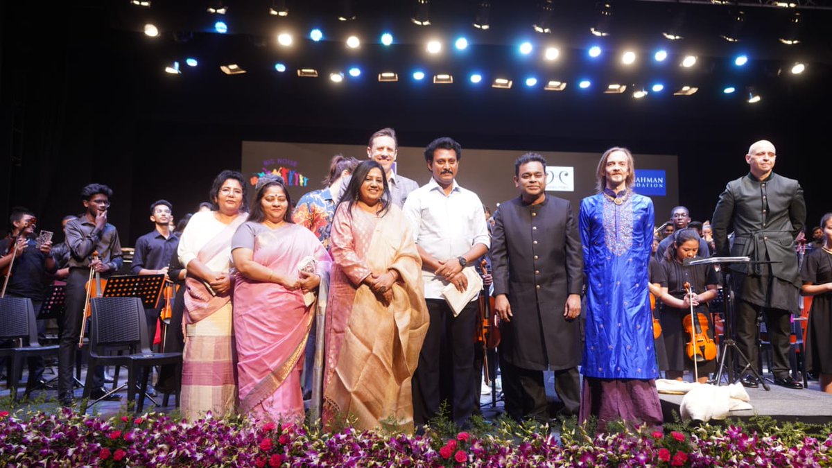 Anbil_Mahesh's tweet photo. Music has the ability to bind people from different socio-cultural backgrounds. I, definitely am glad for having had this opportunity to be part of the #ConcertForFriendship. I congratulate all the young musicians who were of the program. @arrahman https://t.co/a8kU0yT1ro