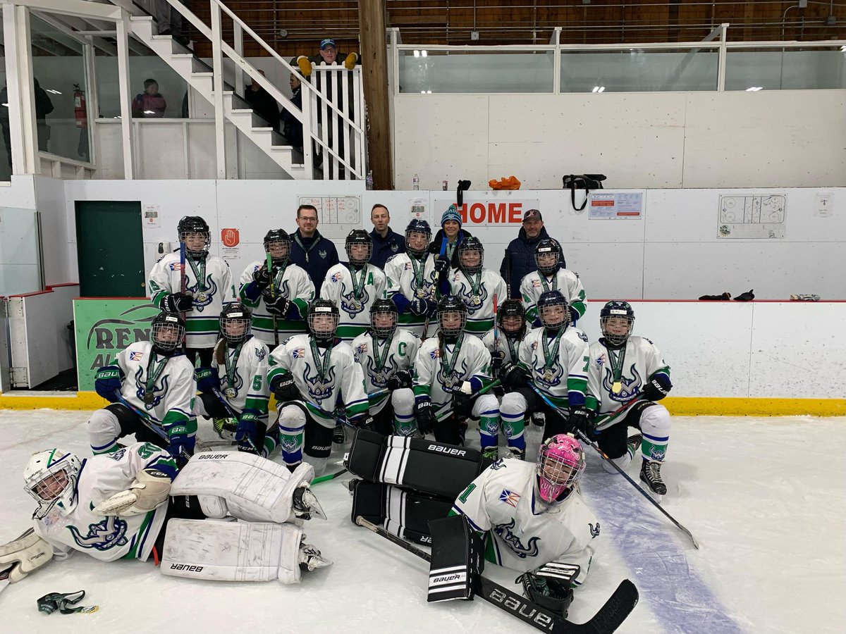 FemaleMinor's tweet photo. GOLD for our Gu13 @PmhaWarriors in the Marystown Invitational tournament.  POG was Lexi Walsh with 2 goals and Hardest Workers was our netminders, Sophie Rouse and Keelyn Gallant!! Way to go Warriors! #GoWarriorsGo https://t.co/X6CYC1Edd4