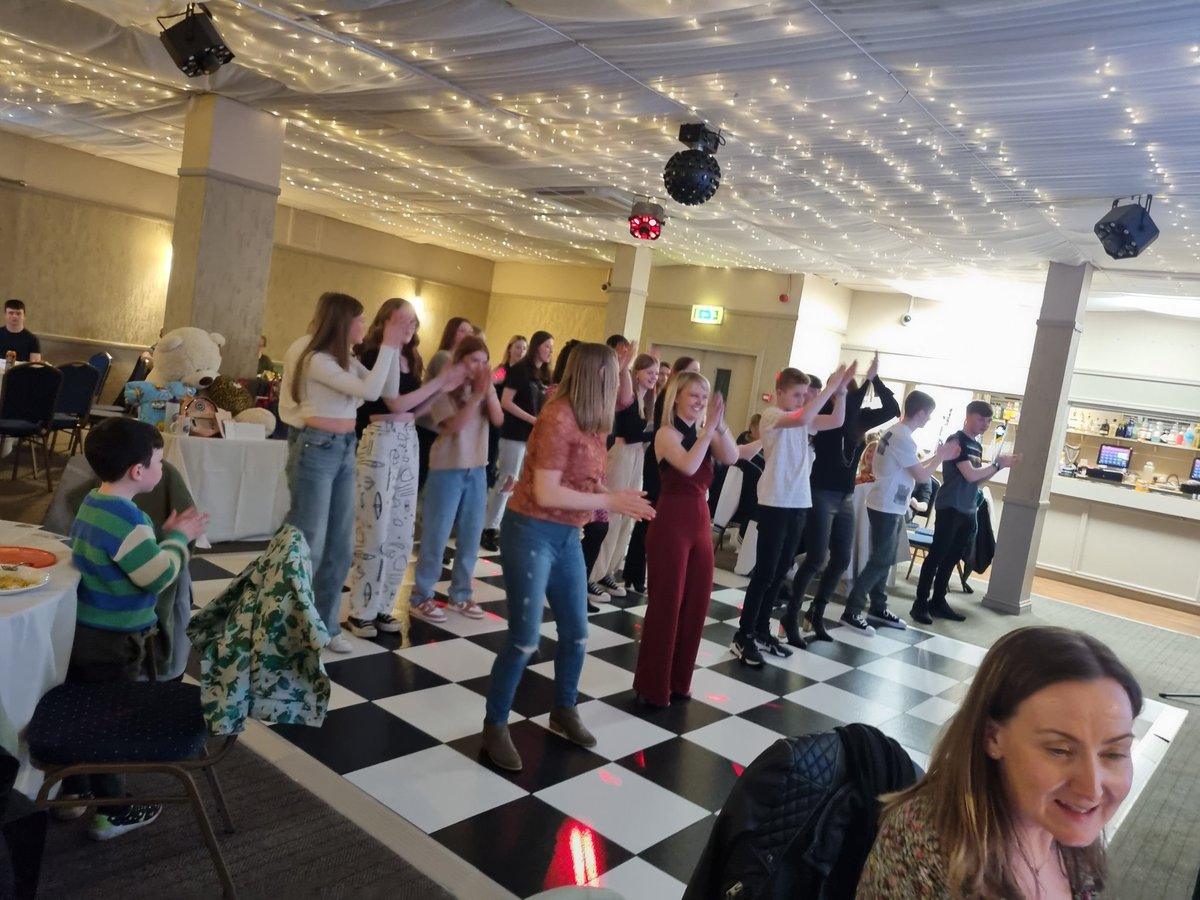 MissBaxter7's tweet photo. So proud of all our young people who made today happen 🥰 just look at them working hard on a Sunday! #cornwallfundraiser #divecornwall https://t.co/dmvmEGOt0d