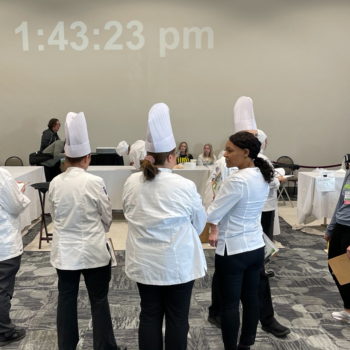 TheOfficialMHF's tweet image. It’s time for the first ever #MichiganProStart2023 Cake Decorating Competition and we’re so excited to see the students’ creations!

Teams will be judged on their theme, icing, decorating, level of difficulty, consistency, safety/sanitation &amp;amp; documentation. 🎂 #MichiganProStart