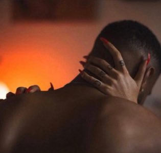 _speedfromtx's tweet photo. Intimacy......... https://t.co/JsbE8pB0x8