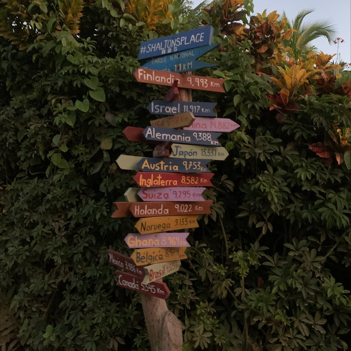 ProjectTasc's tweet image. Project team members Dipak, Jacqueline, and Sanjay have published a paper examining progress towards sustainability in 12 tourist destinations from around the world - helping to identify areas for improvement in the process. 

tasc-dr.squarespace.com/news/new-publi…