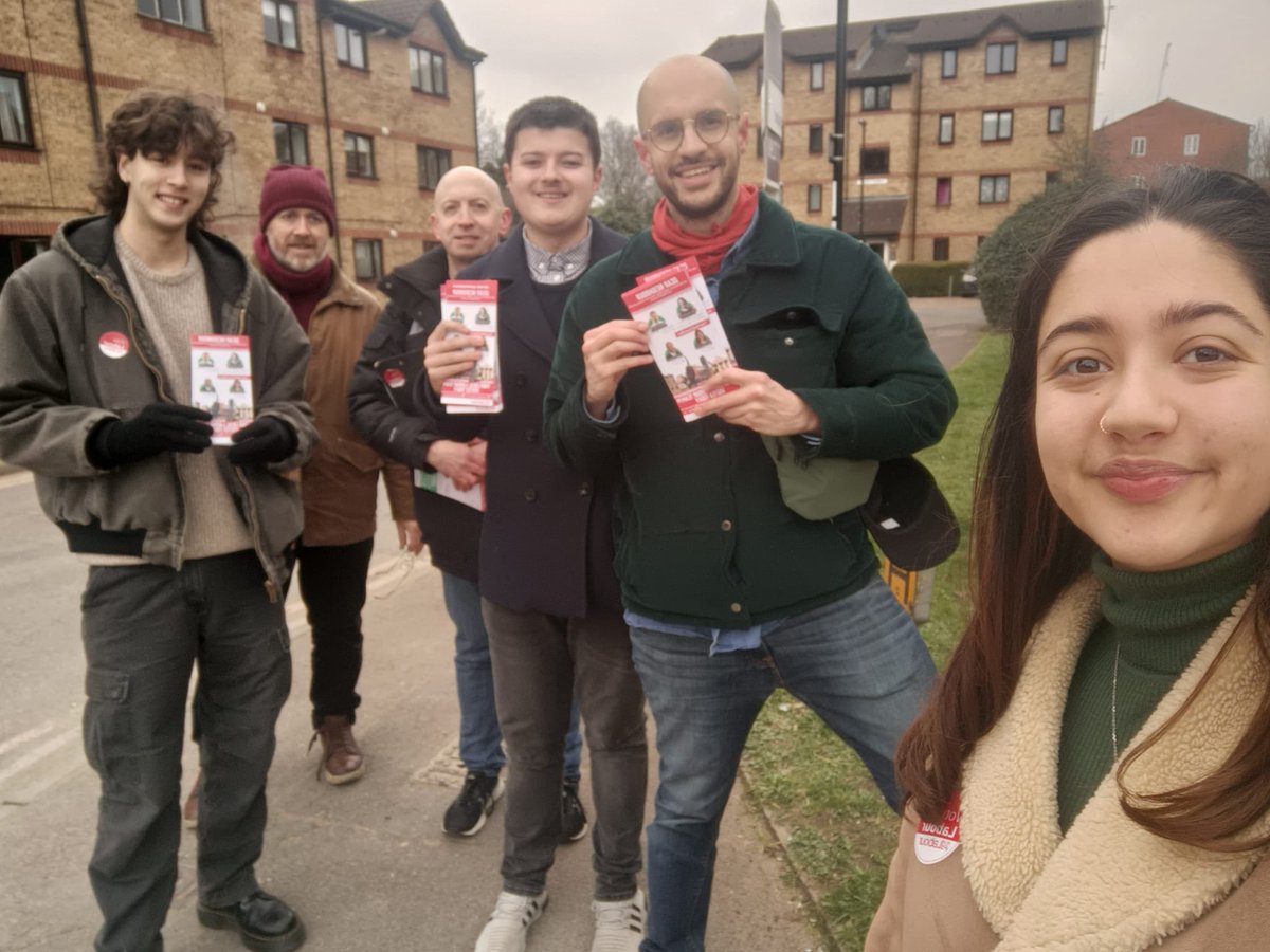 Morgan "Mogz" Seward 🌹🐝🇺🇦🇬🇧⚽️🏉🏇👯♀️🍔🎹🧩 tweet media