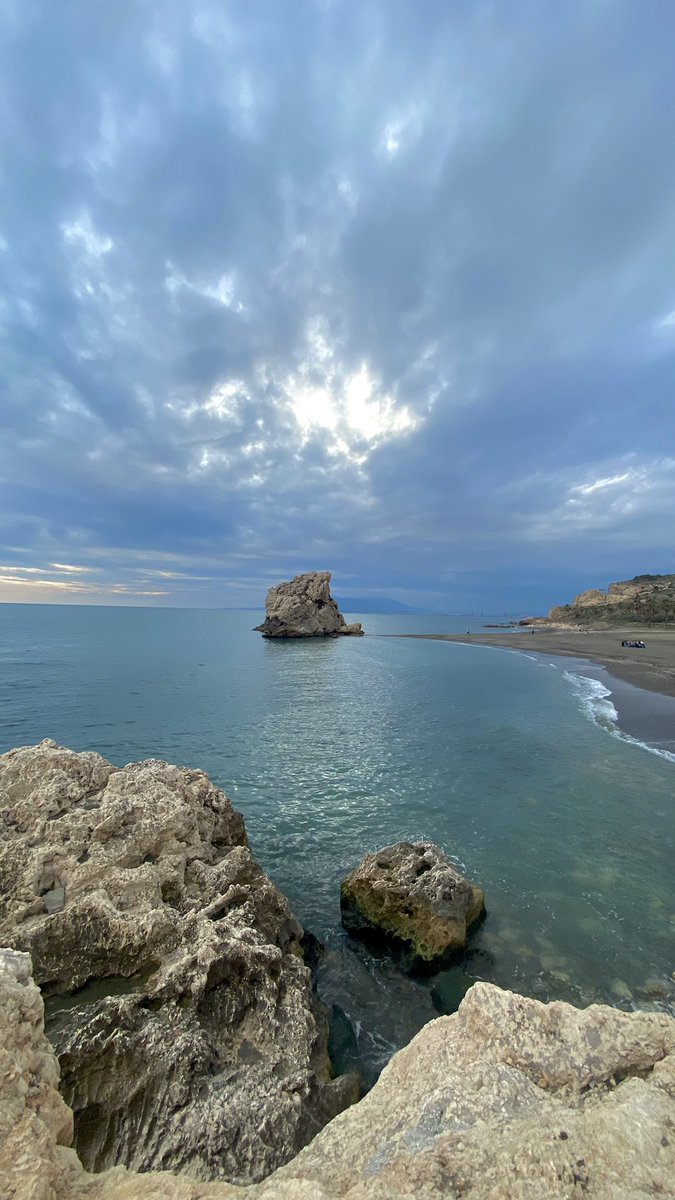 De paseo  por <a href="/GranSendaMalaga/">Gran Senda de Málaga</a>  que es un lujo de tener estas vistas <a href="/Malagaconacento/">Málaga con acento</a> <a href="/ElTiempoEnMlag1/">ElTiempoEnMálaga</a> <a href="/Malaga_AyerYHoy/">Málaga ayer y hoy</a> <a href="/OrgullodeMalaga/">Orgullosos de Málaga</a> <a href="/malgdemisamores/">Málaga de mis amores</a> <a href="/andaluciaparais/">andaluciaparaiso ❤</a> <a href="/AndaluciayOle_/">AndaluciayOlé</a> <a href="/viveandalucia/">Vive Andalucía</a>