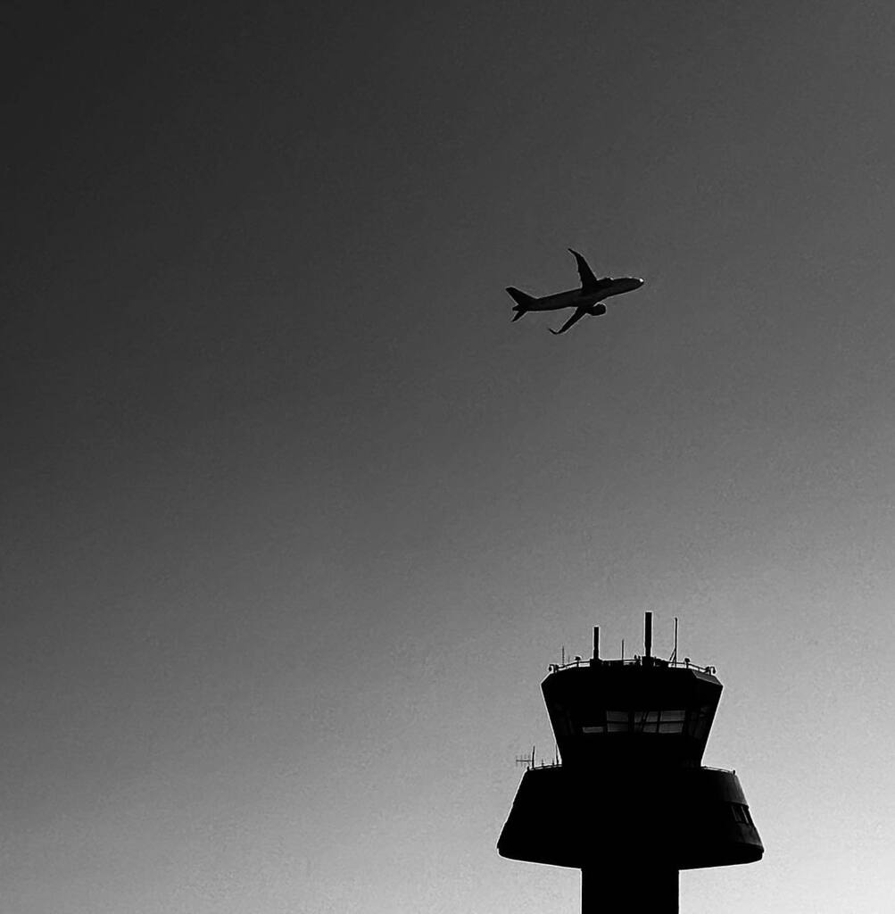 PTaracido's tweet image. #takingoff  #barcelona #lebl #vueling instagr.am/p/CpauF6wDbCNv…
