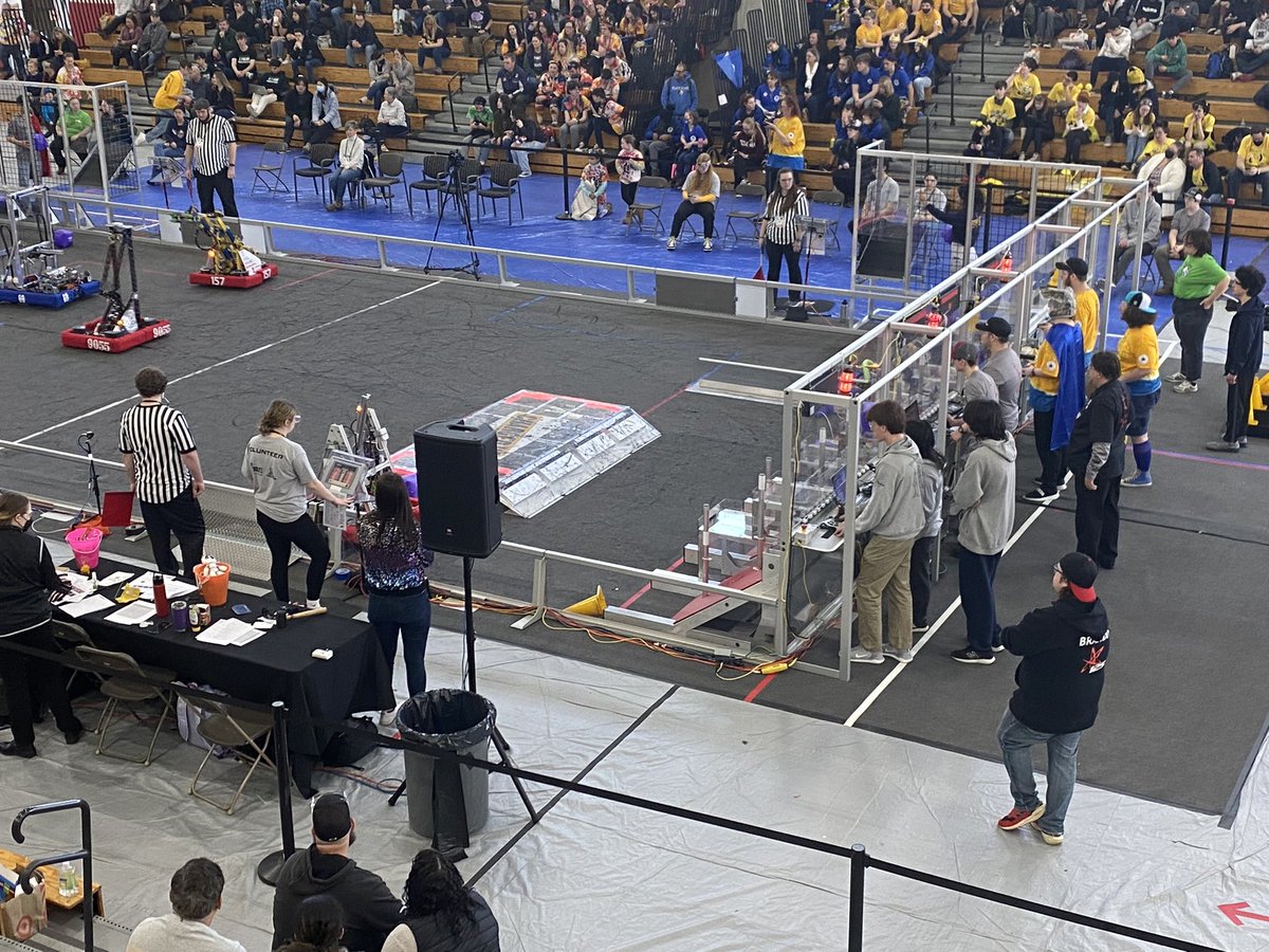 duxstem's tweet image. Great work from the @DuxburyRobotics this weekend!