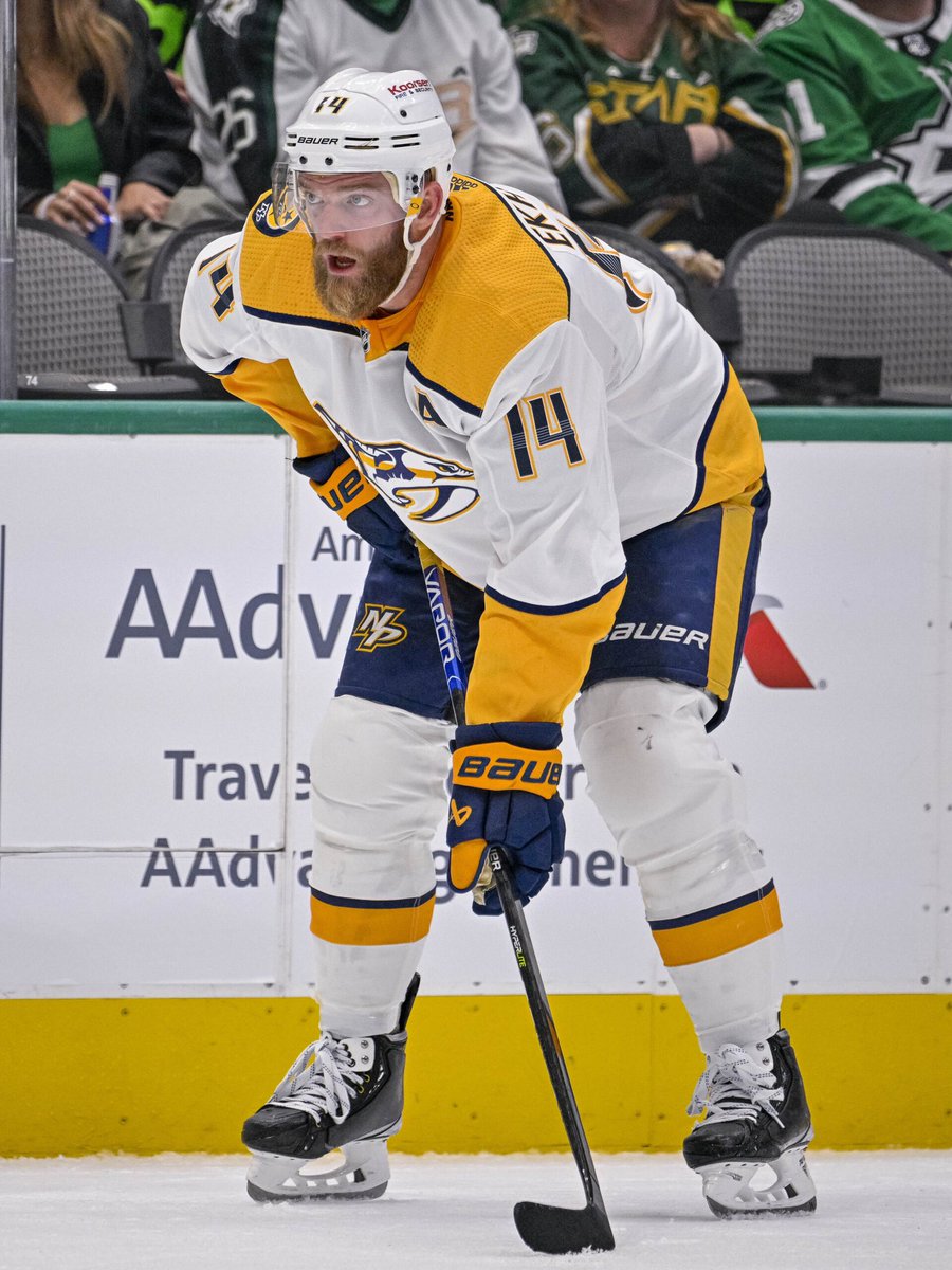 sandropacheco71's tweet photo. The #NashvillePredators traded defenseman #MattiasEkholm and a 2024 6th round pick to the #EdmontonOilers for blue-liner #TysonBarrie, forward prospect #ReidSchaefer, a 2023 first-round pick, and a 2024 fourth-round pick. #NHL #MakingHistory #Smashville #LetsGoOilers #Hockey๐ฅ
๐ https://t.co/h6VgGPU92L