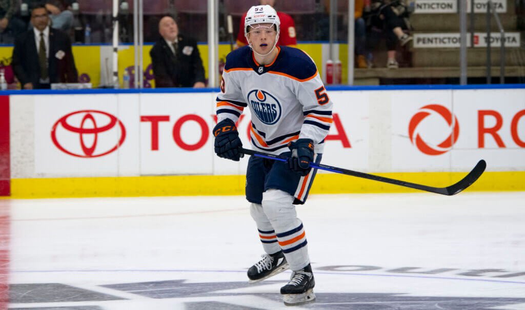 sandropacheco71's tweet photo. The #NashvillePredators traded defenseman #MattiasEkholm and a 2024 6th round pick to the #EdmontonOilers for blue-liner #TysonBarrie, forward prospect #ReidSchaefer, a 2023 first-round pick, and a 2024 fourth-round pick. #NHL #MakingHistory #Smashville #LetsGoOilers #Hockey๐ฅ
๐ https://t.co/h6VgGPU92L