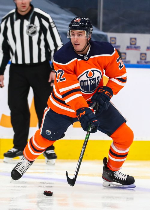 sandropacheco71's tweet photo. The #NashvillePredators traded defenseman #MattiasEkholm and a 2024 6th round pick to the #EdmontonOilers for blue-liner #TysonBarrie, forward prospect #ReidSchaefer, a 2023 first-round pick, and a 2024 fourth-round pick. #NHL #MakingHistory #Smashville #LetsGoOilers #Hockey๐ฅ
๐ https://t.co/h6VgGPU92L