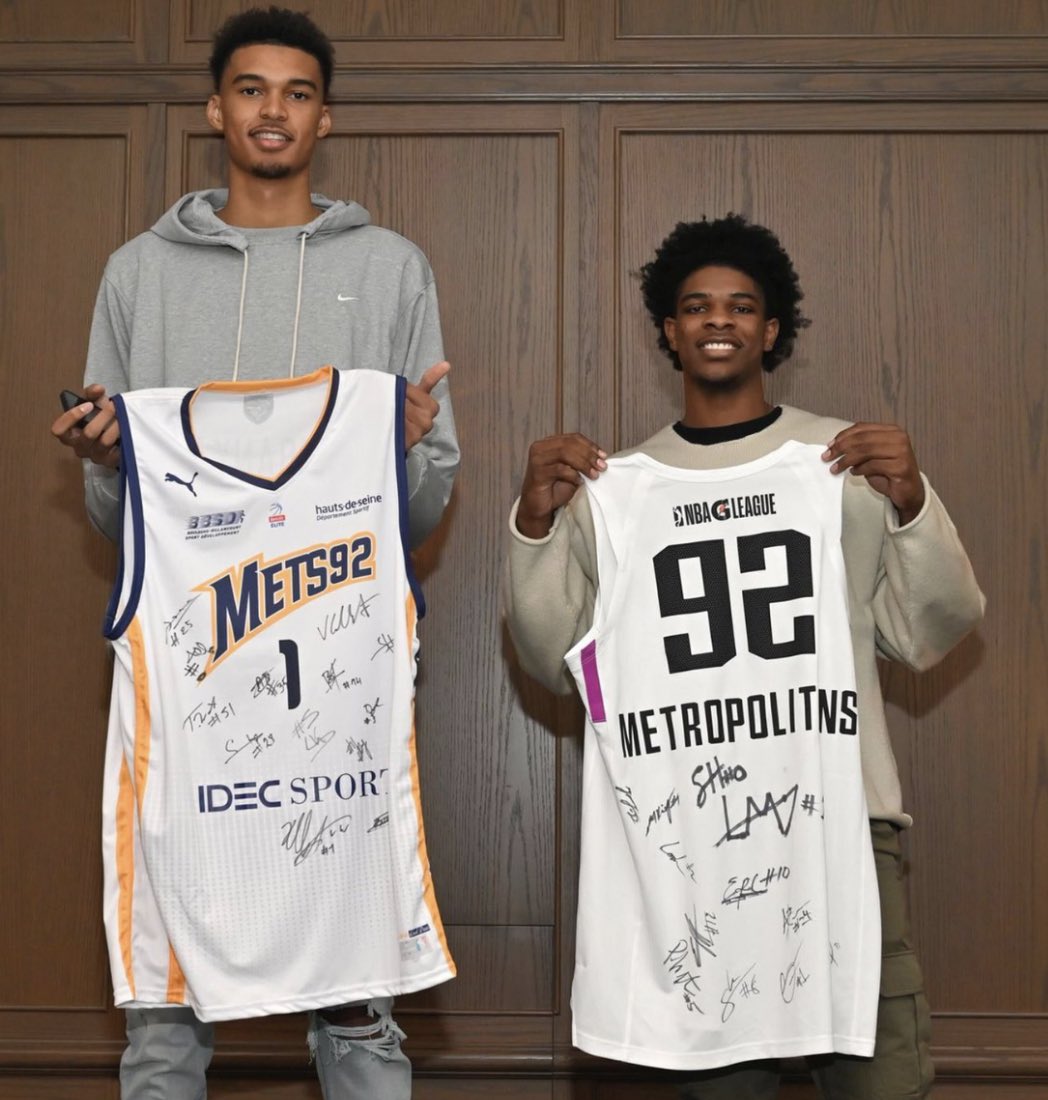 FantasySimWoj's tweet photo. This seems crazy but anything is possible in the NBA. The Utah Jazz have acquired the SECOND AND FIRST OVERALL PICKS in this years draft!!! If they draft right, they could be a playoff team that may just make it all the way. https://t.co/oIajQVYCxE
