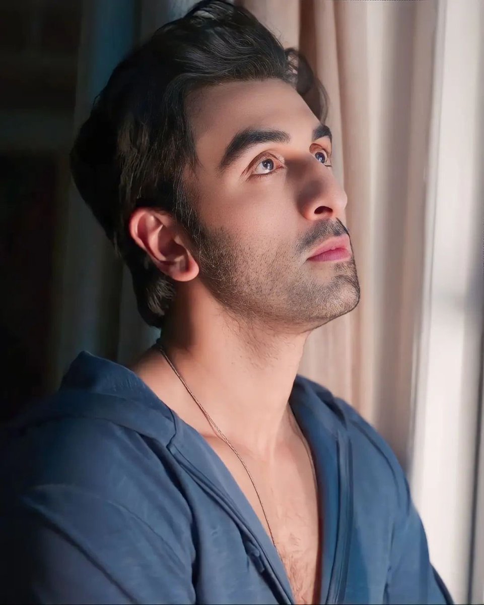 JeshJesintha's tweet photo. Ranbir without makeup &amp;with makeup difference. In the first picture he forgot his lipgloss💄🤣💯💖💖💖#OBedardeya https://t.co/tefqAPiKtC