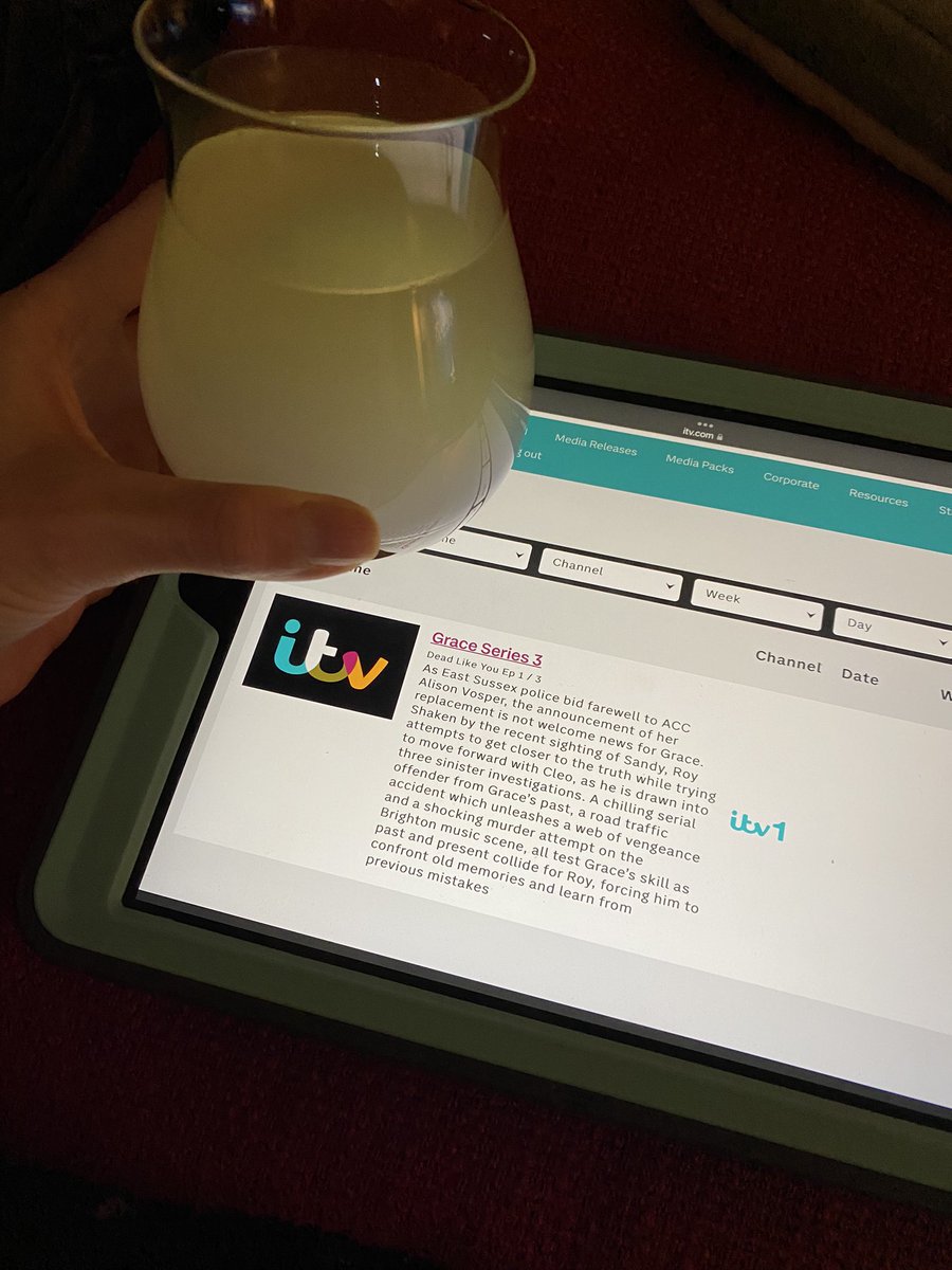 ClaireKreads's tweet image. I’m going in… #Grace #presspreview thanks to @RiotComms @itvpresscentre @peterjamesuk 
The AF #moscowmule is lush?