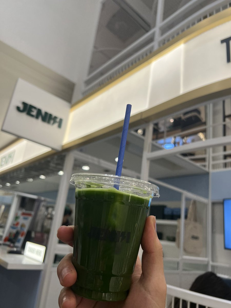 Chayuth N. tweet media