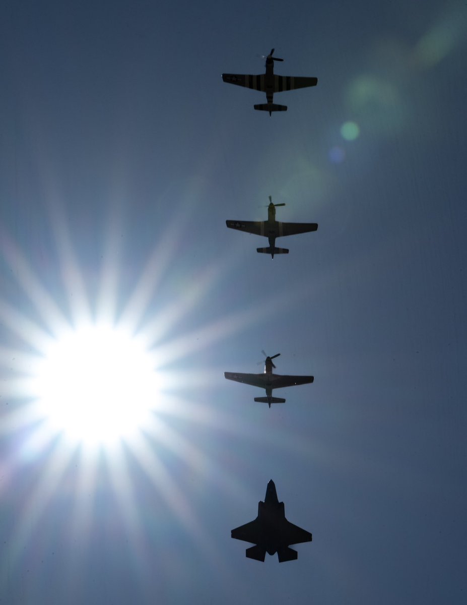 F35demoteam's tweet photo. Sun Dazed in Arizona ☀️😎 

It’s Sunday, which means it’s officially the last day of the Heritage Flight Training Course 2023. 

Our team has been pushing themselves to put on the safest and most exciting show possible this air show season. 🤘🏽 https://t.co/KZgs6VlVAy