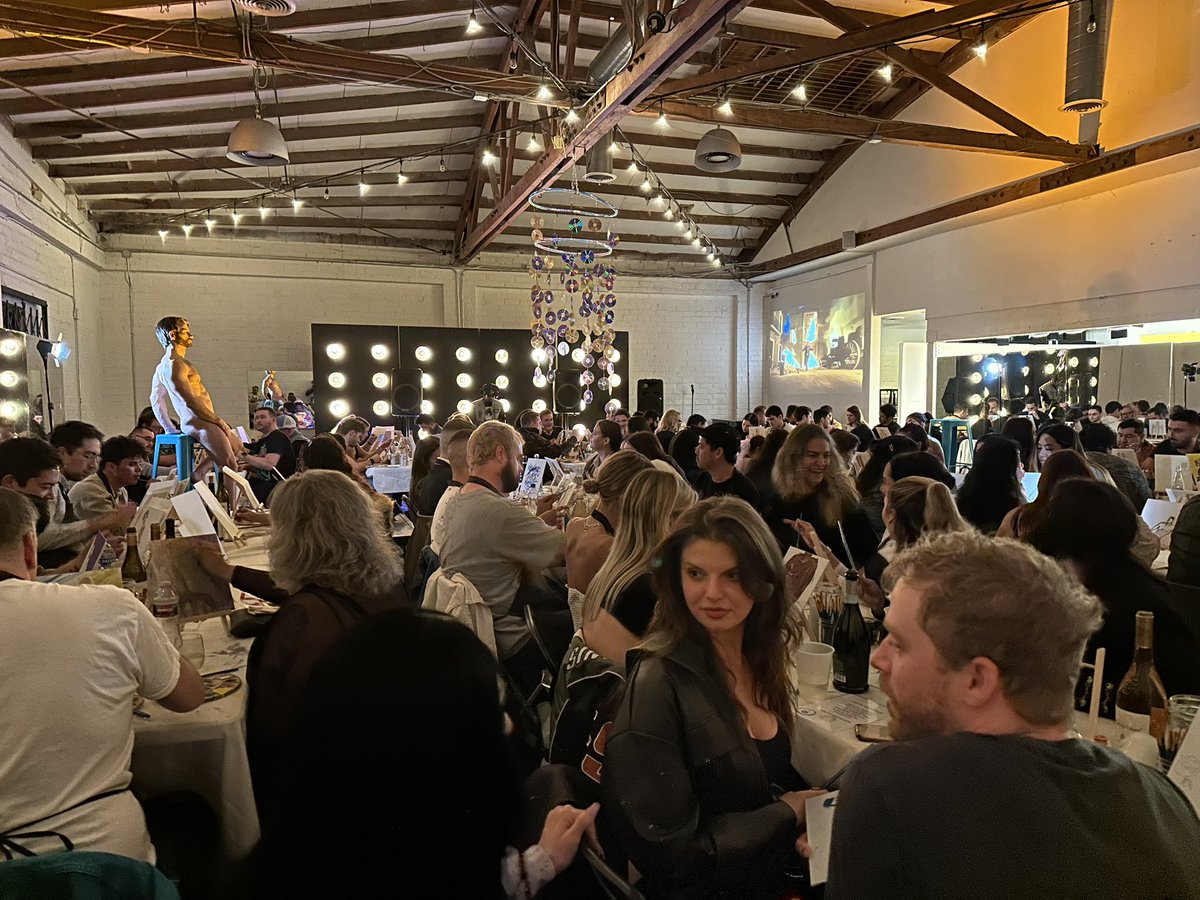 Last nights #SipNPaint with <a href="/derekyates/">Derek Yates</a> was a PARTY!