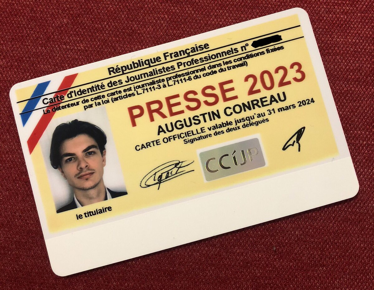 AugustinConreau's tweet photo. Ça fait un petit quelque chose quand c’est la première. Raconter le sport a toujours été un rêve de gosse, ce n’est que le début. 🙌🏼 https://t.co/GgIybyXnKq