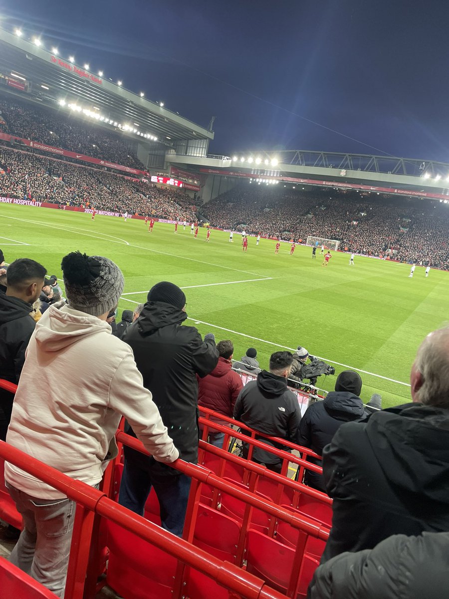 mufcmattydee's tweet photo. class day shite performance https://t.co/PE4tq9WDdR