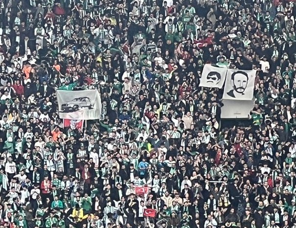 AslanAliMehmet's tweet photo. Güneş utandı gitti
Zifir zifir kapkara https://t.co/rX9QadZJFn