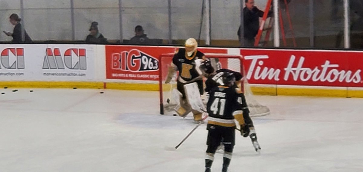 apuckman's tweet photo. At Leon's Centre Kingston to Kingston play Saginaw. 3rd game  in a row 2 in Bellville. https://t.co/2iAMorictU