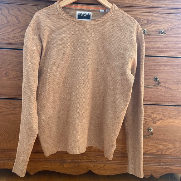 So good I had to share! Check out all the items I'm loving on <a href="/Poshmarkapp/">Poshmark</a> #poshmark #fashion #style #shopmycloset #begg #giorgioarmani #jackjones: posh.mk/owcJVblBVxb