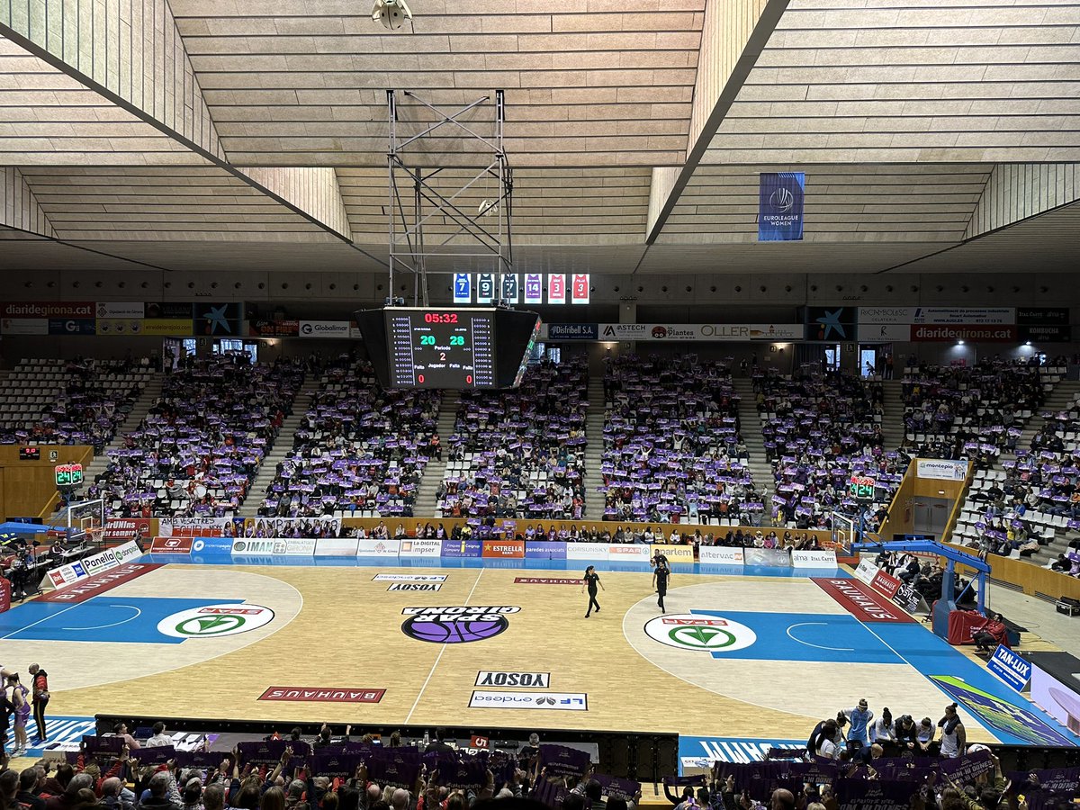 ParramonPere's tweet photo. Avui al Pavelló municipal de Fontajau #ElPartitDeTotes, entre l’@unigirona i el @CBJairis, en el marc del Dia Internacional de la Dona, #8M2023. https://t.co/3fITcqjDI9