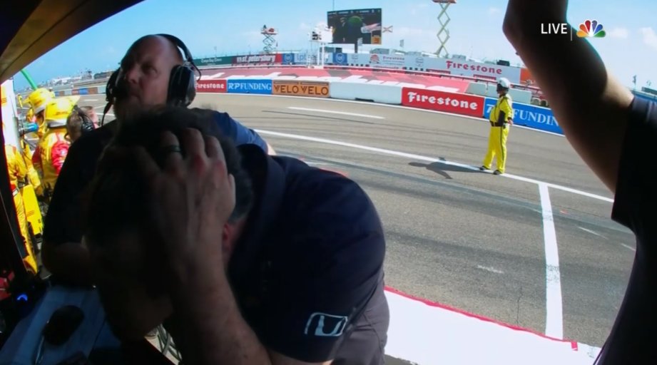 MsportXtra's tweet image. #Indycar #GPStPete McLaughlin coming out of the pits. Grosjean on the hot tyres. Battling for the lead, nobody wants to give up. Both into the tyrewall. All 4 @FollowAndretti cars are out. :( #MsportXtra