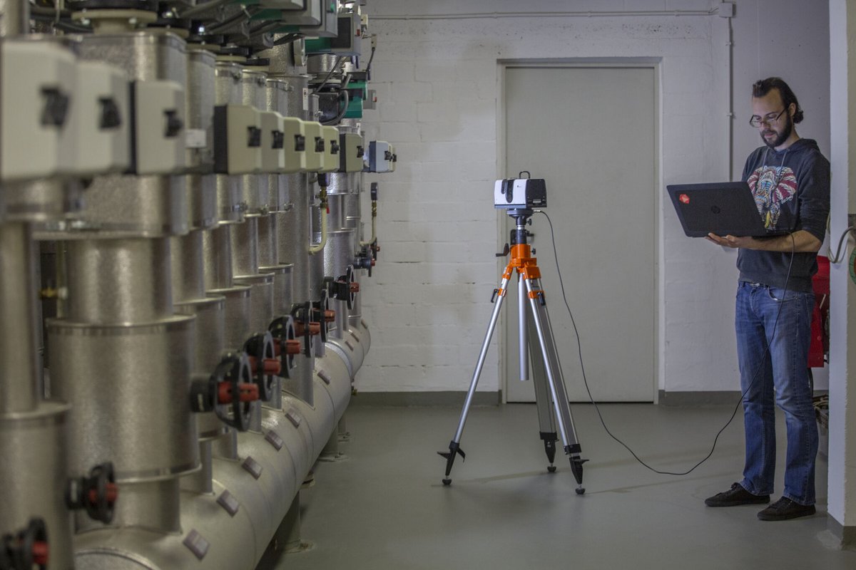 CentralScanLtd's tweet photo. The #ArtecRay is the perfect #3dscanner for large objects or areas like rooms!
At #CentralScanning we offer the option to rent #3DScanners so you don't have to commit to the full purchase. Find out more https://t.co/wCVF4YMscg
@Artec3DScanners #renta3dscanner #BrumHour https://t.co/3eS4DsaW9M