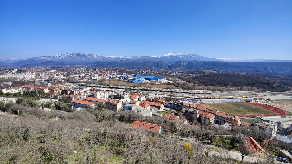 Der_MiWei's tweet photo. Sonntag...

#knin #krcic #trogir #dalmatia #croatia #weekend #businesstravel #outofgermany https://t.co/pb0eBysK33 https://t.co/kugytfd3J3