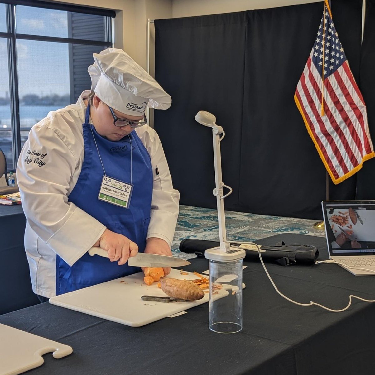 TheOfficialMHF's tweet image. The #MichiganProStart2023 Knife Cuts category, sponsored by @kvcc is underway. 🔪

Each contestant will select four knife cut options from a list of eight, then present their sharp skills to the judges. #MadeInProStart