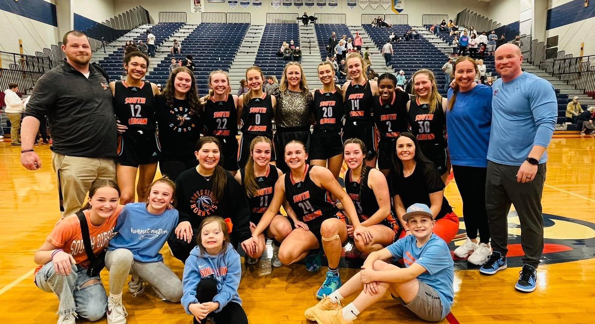 We r going to the BORO! Blessed and so proud of my teammates and coaches!! @AlSoStarz_Veal <a href="/AlSoStarz_2025/">AL Southern Starz 2025 Robinson</a> <a href="/sgchornethoops/">SGCHS Girls Basketball</a>