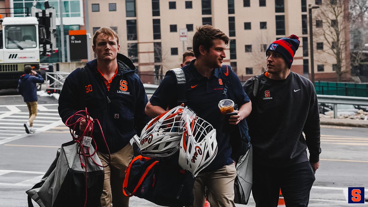CuseMLAX's tweet photo. Dome Arrivals

#HHH x #LikeNoOther https://t.co/1e1gGziDhm