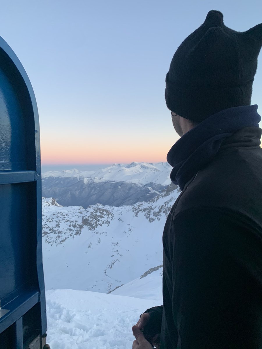 pablofuertees's tweet photo. anoche dormí en el mejor hotel🍃🧘🏻‍♂️🏔️🛖 https://t.co/D1yFYkyuAl
