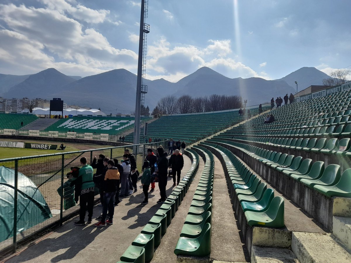 Today.
Botev Vratsa 1 Slavia Sofia 0. 🇧🇬 
Prava Liga, Bulgaria.
Beautiful setting for football at the foot of The Balkan Mountains.
#botevvratsa #slaviasofia 
#vratsa #Bulgaria #Groundhopping