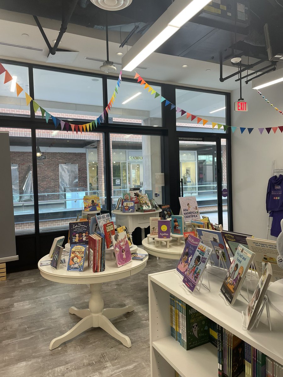 I was in Ballston this afternoon and had to check out <a href="/ReadEarlyDaily/">Read Early and Daily (R.E.A.D.)</a> bookstore! They have a diverse and wide range of books for babies all the way to teens. They have a teacher discount too. Check them out 📚