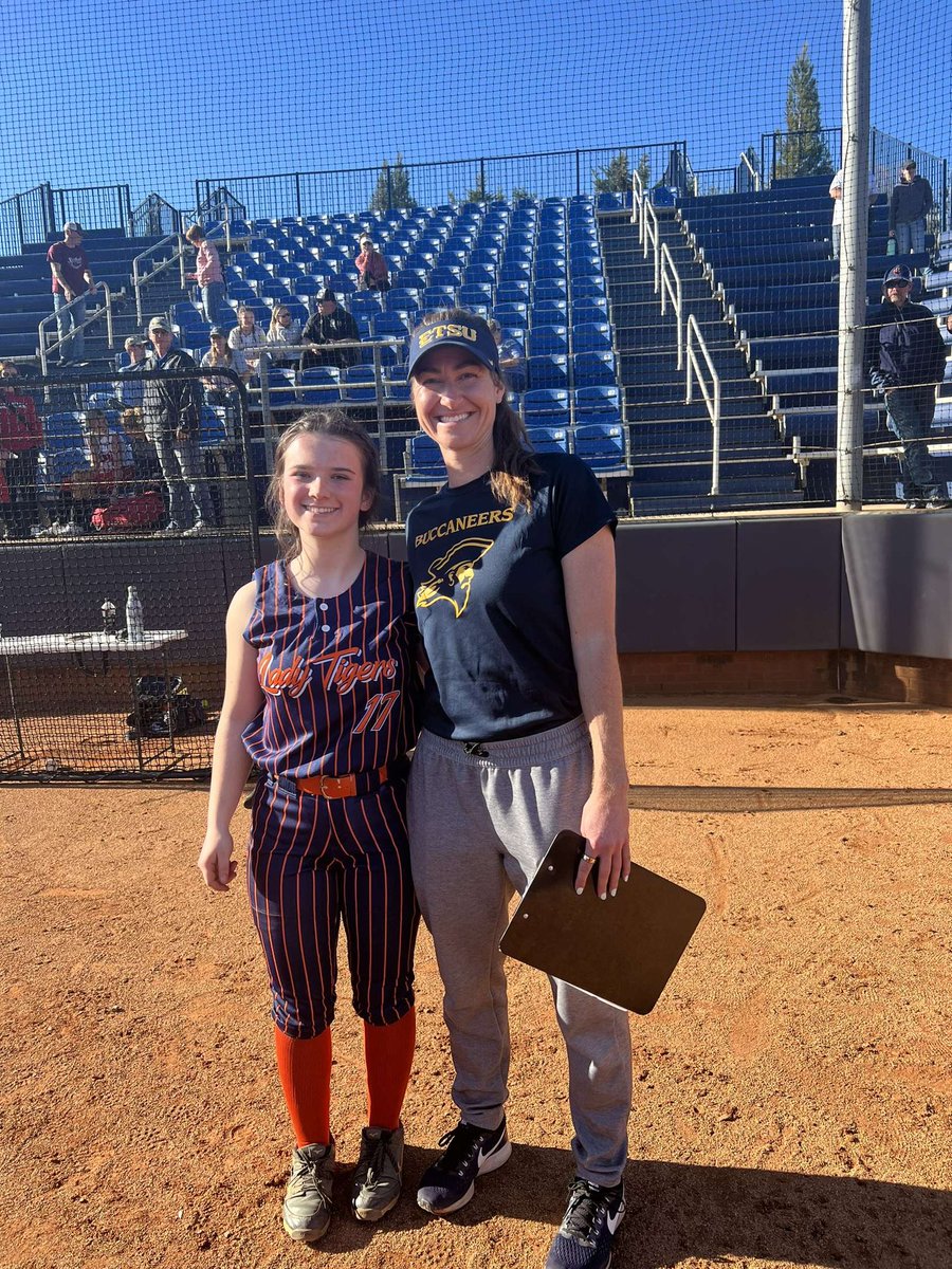 I had a great time at the ETSU camp today! I enjoyed talking to the coaches and players. Thank you to everyone that made this camp possible!
<a href="/etsusoftball/">ETSU Softball</a>
<a href="/coachmilliSB/">Cheryl Milligan</a>
<a href="/coachgrampp_/">Coach Grampp</a>